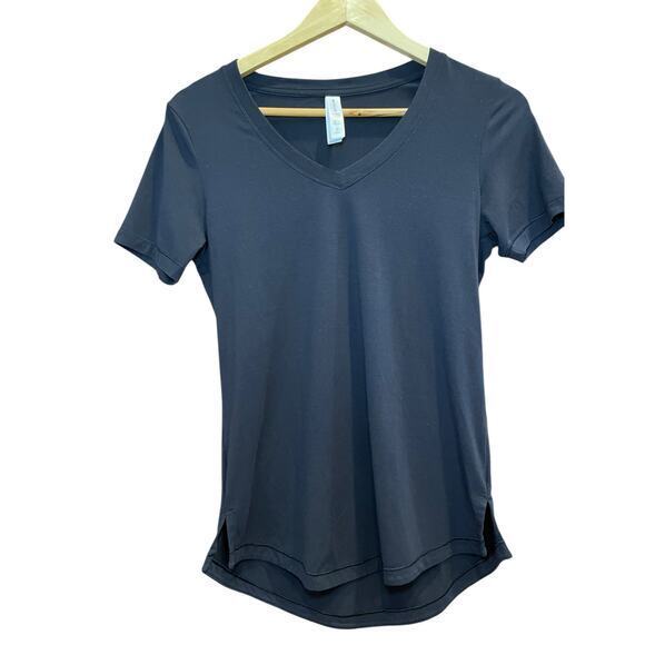 EUC Athleta Women XS T-Shirt Breezy Scoop V-Neck Black Stretchy Running Shirt‎ - Picture 6 of 11